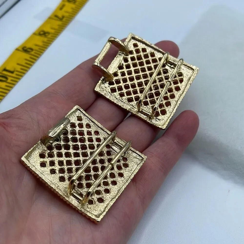 Vintage basket weave design 4” long belt buckle.